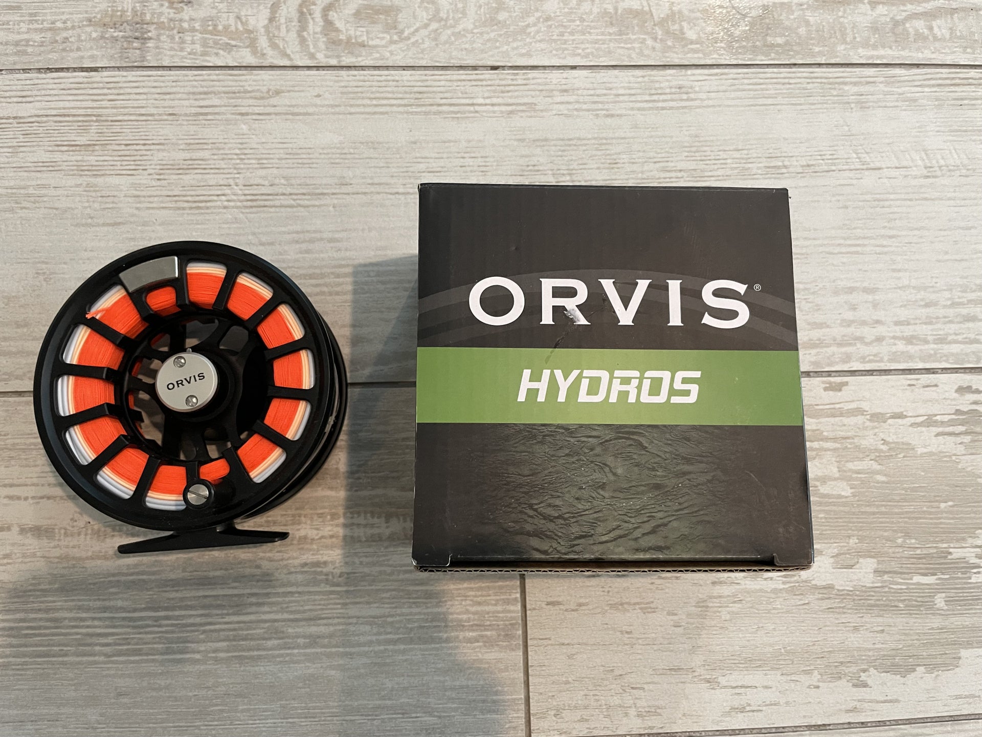 Orvis Hydros Fly Reel V - with Orvis Pro Salt water 11 WT fly line and New  12wt Rio line